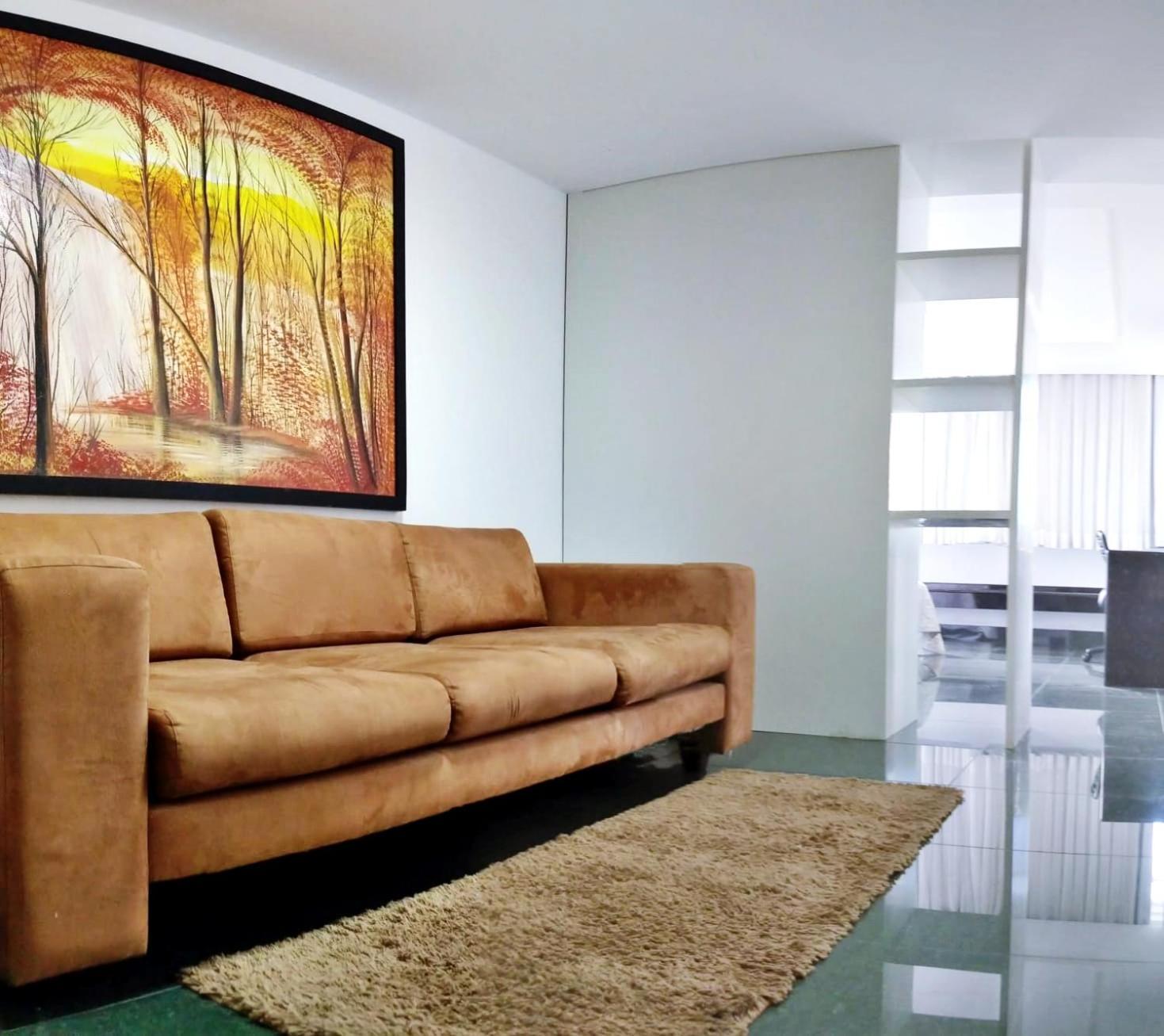 Garanhuns Palace Hotel Ngoại thất bức ảnh A modern three-seat sofa