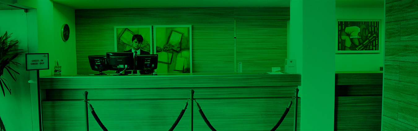 Garanhuns Palace Hotel Ngoại thất bức ảnh A green bank